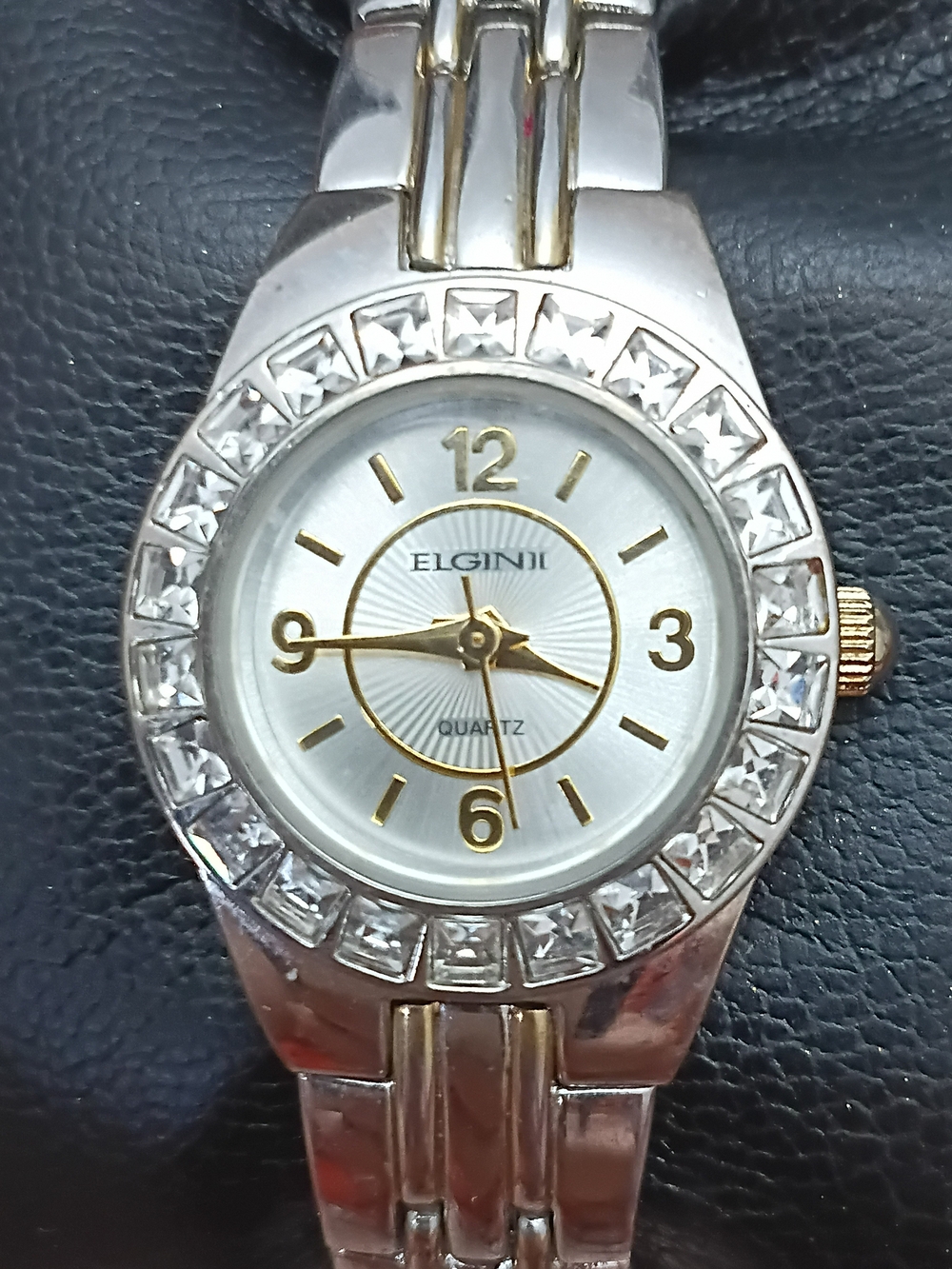 Women's Silver-Tone Crystal Accent Bracelet Watch elgin with ne battery